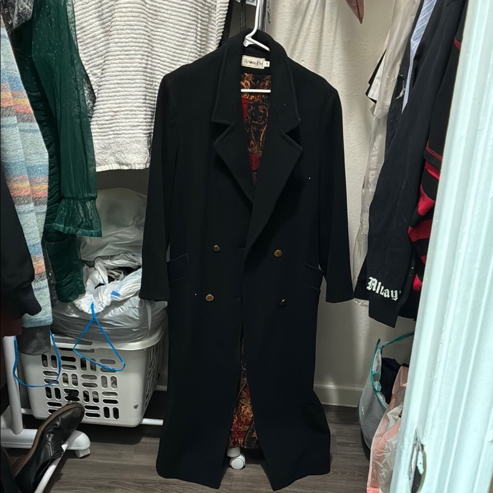 Elegant Black Double-Breasted Coat